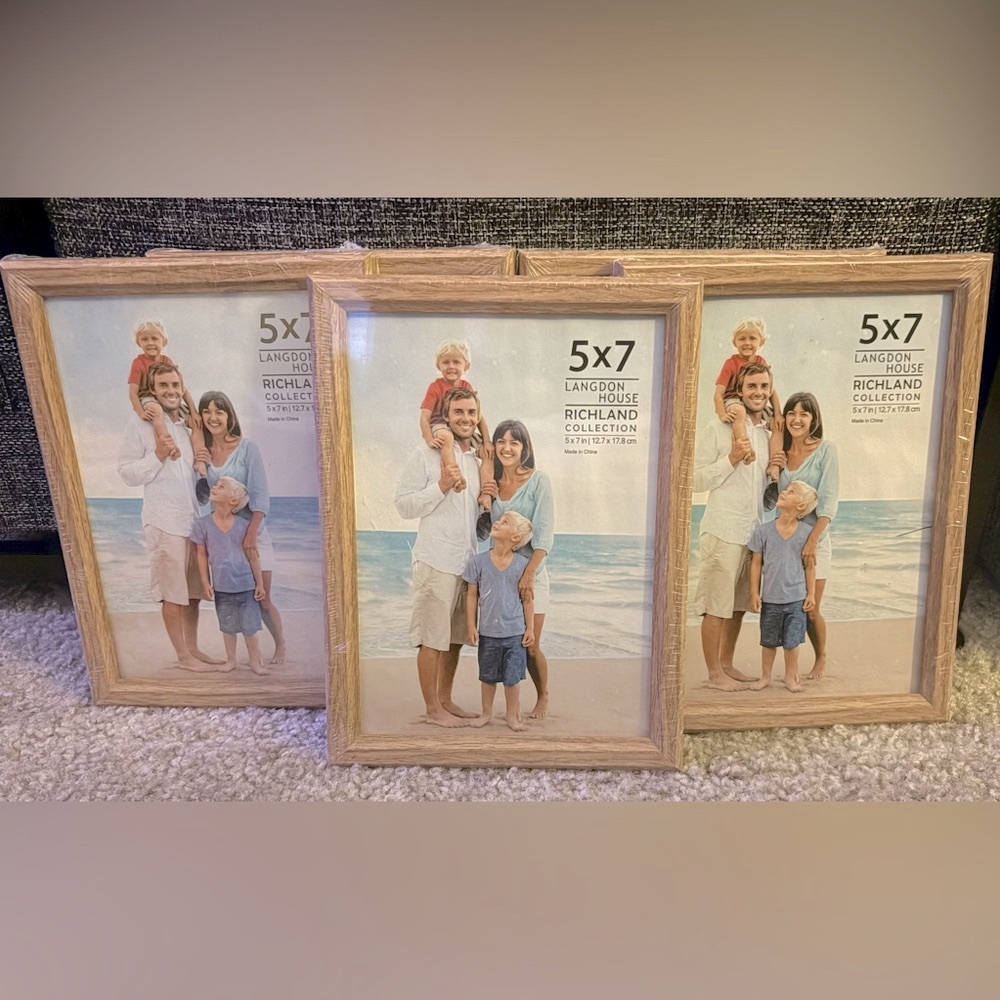 ✨ 2/$15 - Richland Collection Photo Frames - Set of 5
